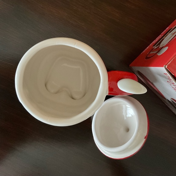 🆕 Pfaltzgraff Collectible Santa 16 oz Mug with Lid and Spoon - Picture 3 of 8